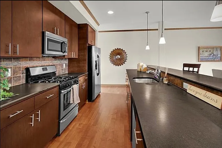 Hawks Landing Townhomes — Photo 4