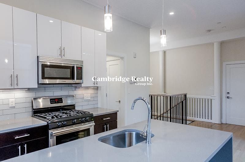 1st image of 11 Newcomb St APT 3T