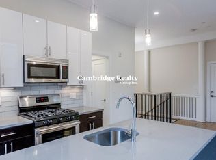 11 Newcomb St APT 3T, Boston, MA 02118