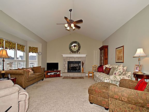 5th image of 248 Greycliff Bluff Dr