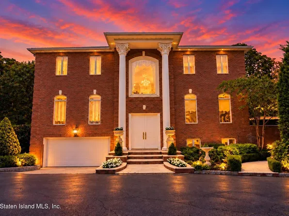 169 Four Corners Rd, Staten Island, NY 10304