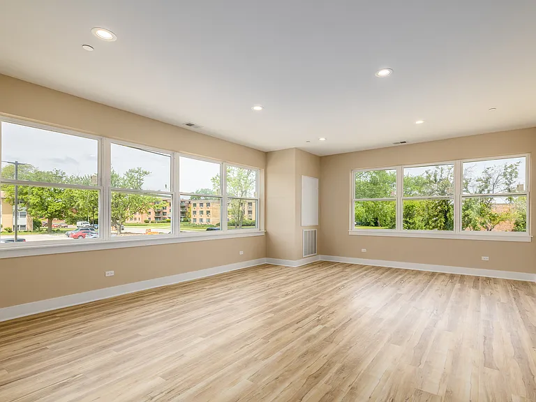 400 S Main Pl #24 — Photo 11