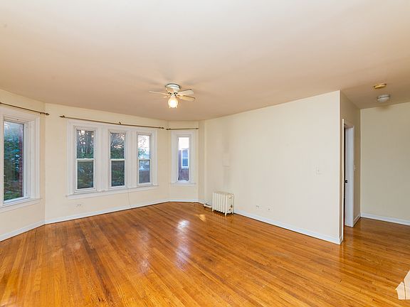 5th image of 1415 W Farwell Ave APT B2