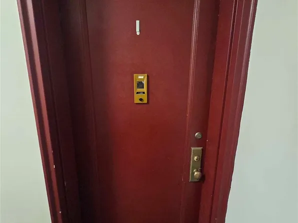 1 Fisher Drive #307, Mount Vernon, NY 10552