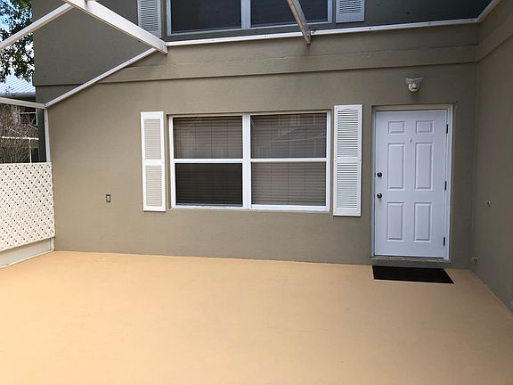 4th image of 2402 SW Danbury Ln