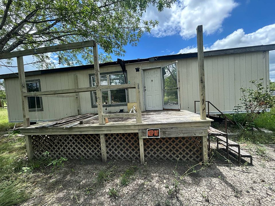 1st image of 446 Foster Pl