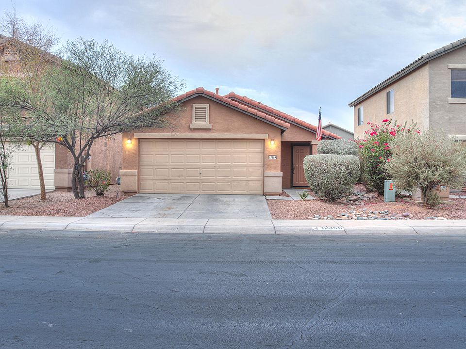 1st image of 42359 W Hillman Dr
