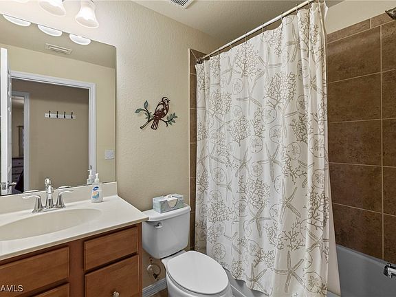3rd image of 13750 Julias Way APT 525