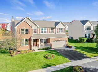 2468 Lambert Dr, Aurora, IL 60503