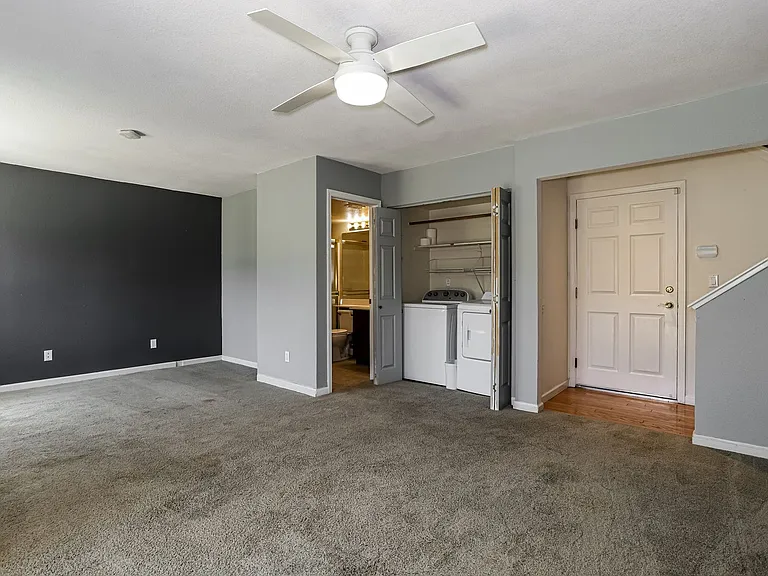 6512 Brockenhurst Dr — Photo 2