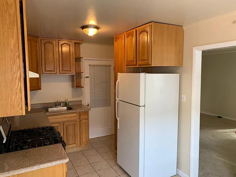 830 El Camino Real — Photo 14