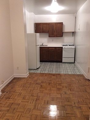 2nd image of 412 W 56th St APT 4
