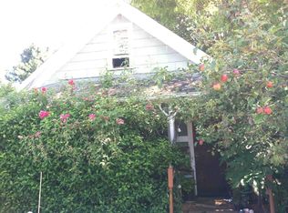 5614 Brooklyn Ave NE, Seattle, WA 98105