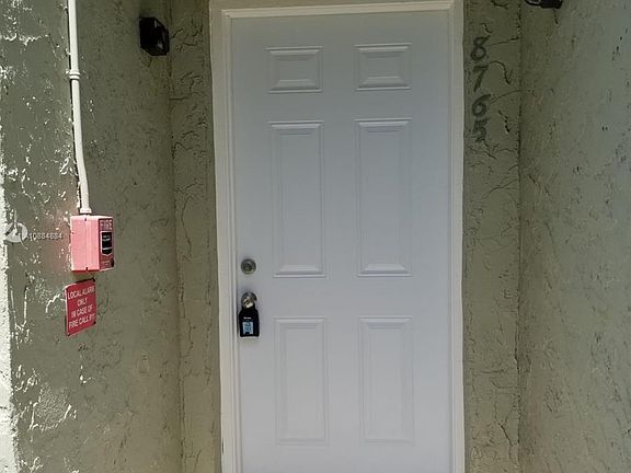 4th image of 8765 NW 39th St #8765