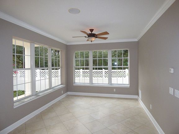 4th image of 1110 Lutyens Ln