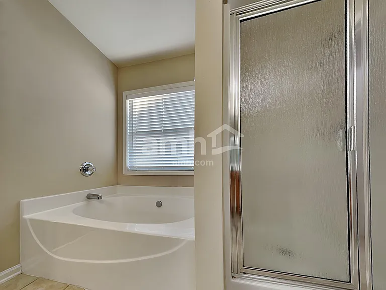 2323 Jasmine Glen Dr — Photo 14