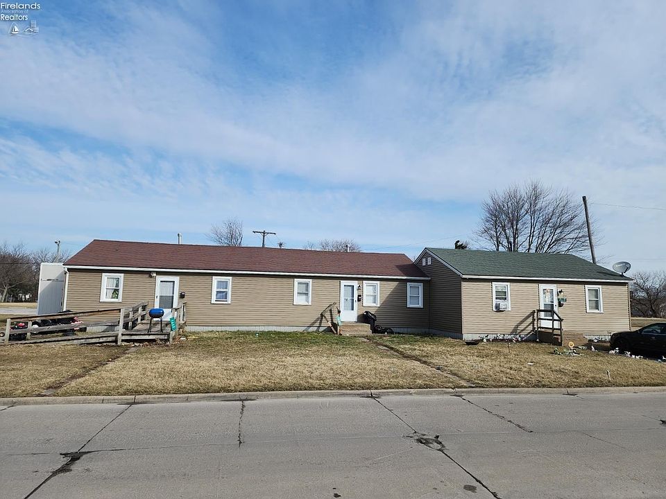 2nd image of 1523 S Forest Dr
