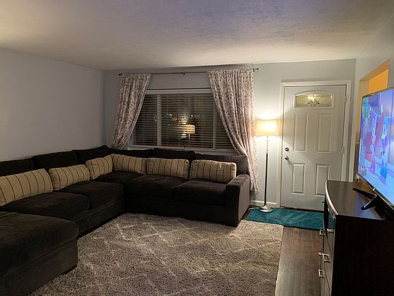 5th image of 6107 Slater Dr