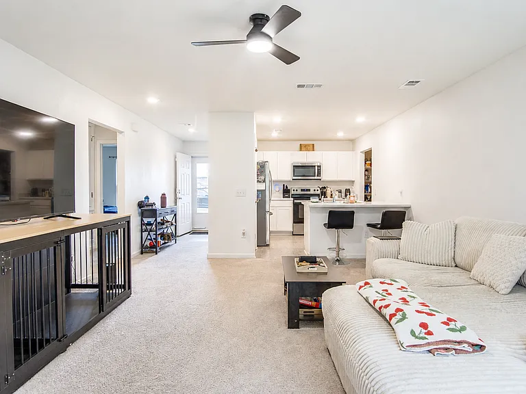 6421 June Bug Dr — Photo 4