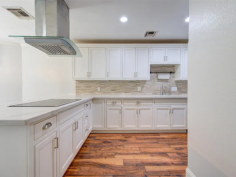 438 E Fair Harbor Ln — Photo 13