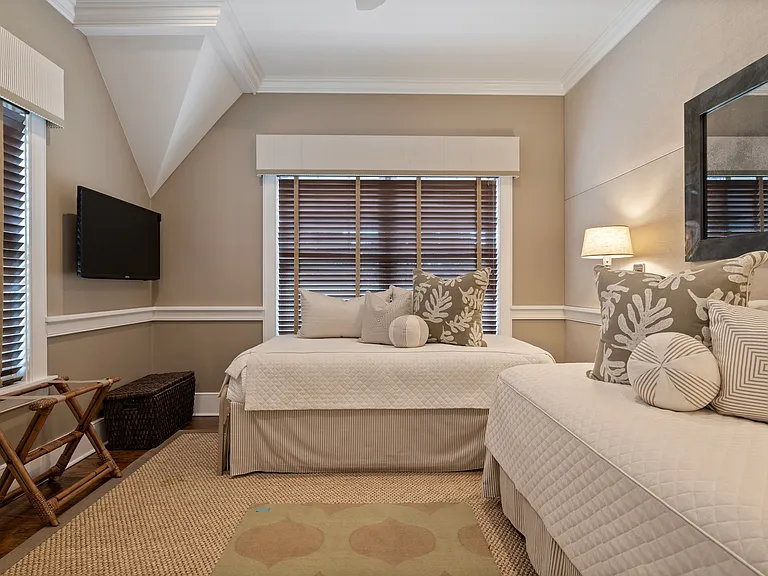 1 Meadow Way — Photo 20