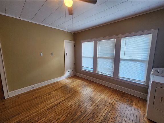 4th image of 1125 Paul St #B