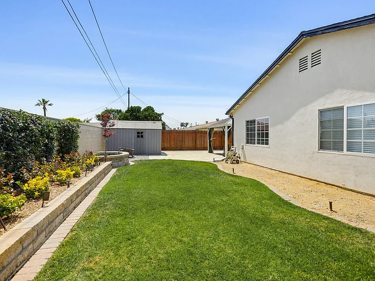 6102 Glacier Dr — Photo 27