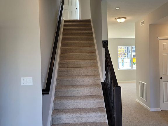 4th image of 19171 Horsewood Dr