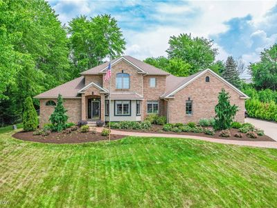 2641 Topflite Dr, Akron, OH, 44312