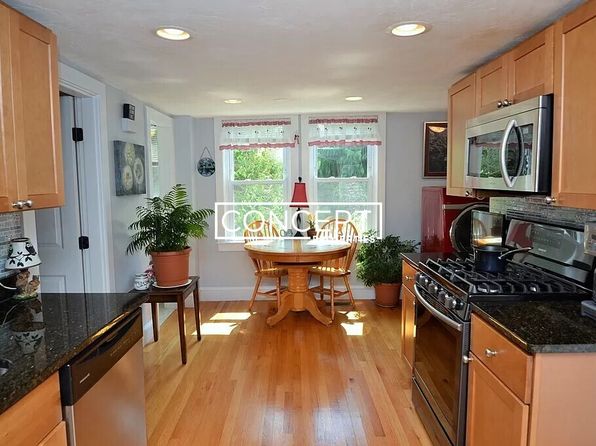 3 Roosevelt Ave #1