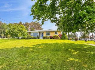 266 Green St, Lunenburg, NS B0J2C0