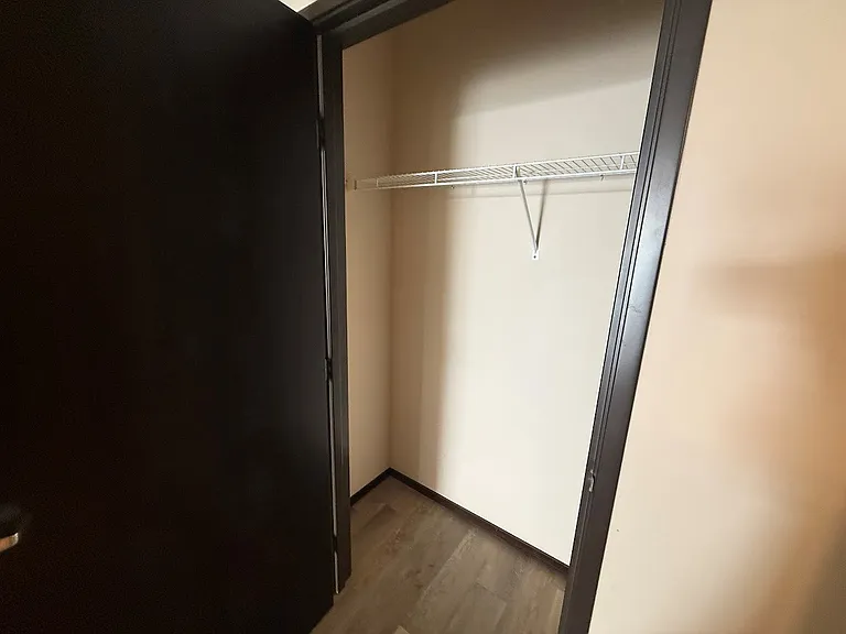 Galaxie High Rise Apartments — Photo 95