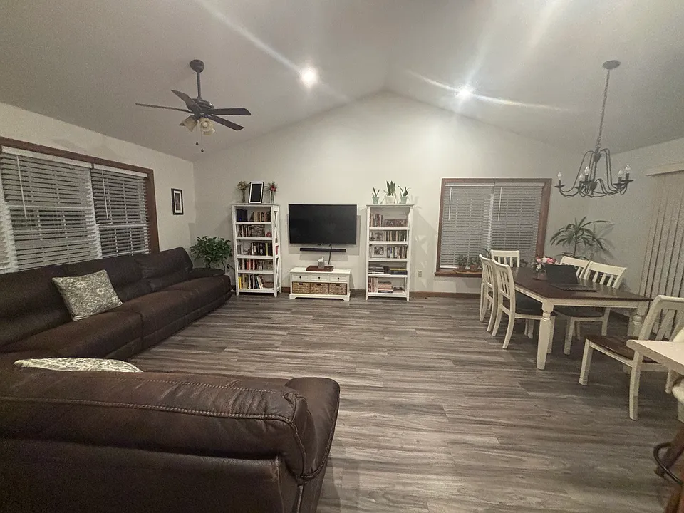 1 Taylor St