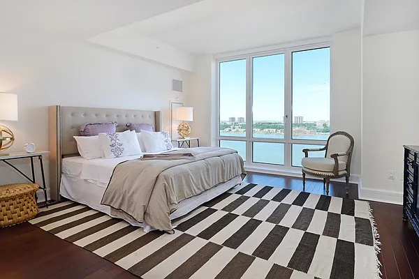 Sold by Corcoran | media 39