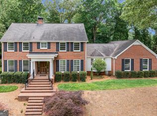 2626 Club Dr, Gainesville, GA