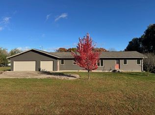 1175 Front St, Staples, MN 56479