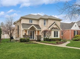 1124 S Vine Ave, Park Ridge, IL 60068