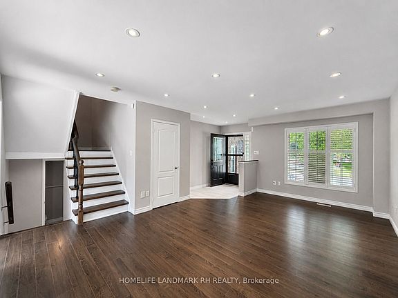 4th image of 8 McKennon St