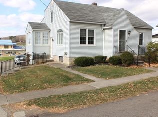 303 S Mickley St, Danville, OH 43014
