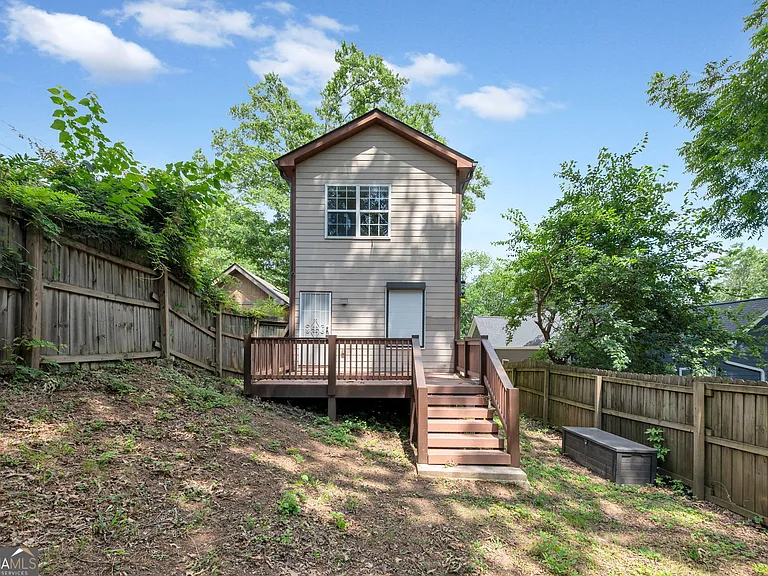 1079 Sims St SW — Photo 15