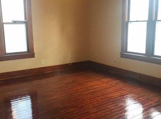 414 W 10th St, Lamoni, IA 50140