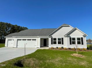 39 Lotus Ave, Smithfield, NC 27577