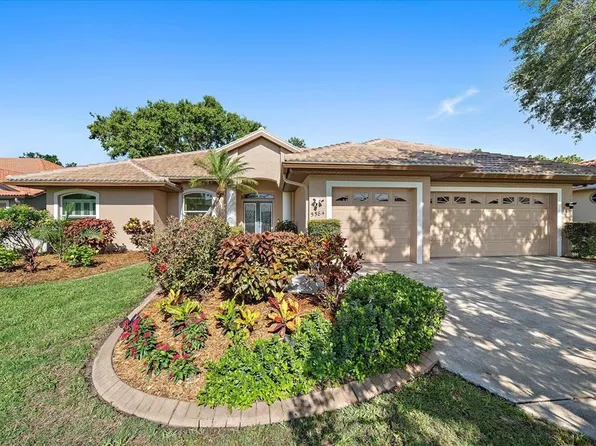 5584 Eastwind Dr, Sarasota, FL 34233
