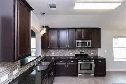 750 Tumlinson Fort Way — Photo 10