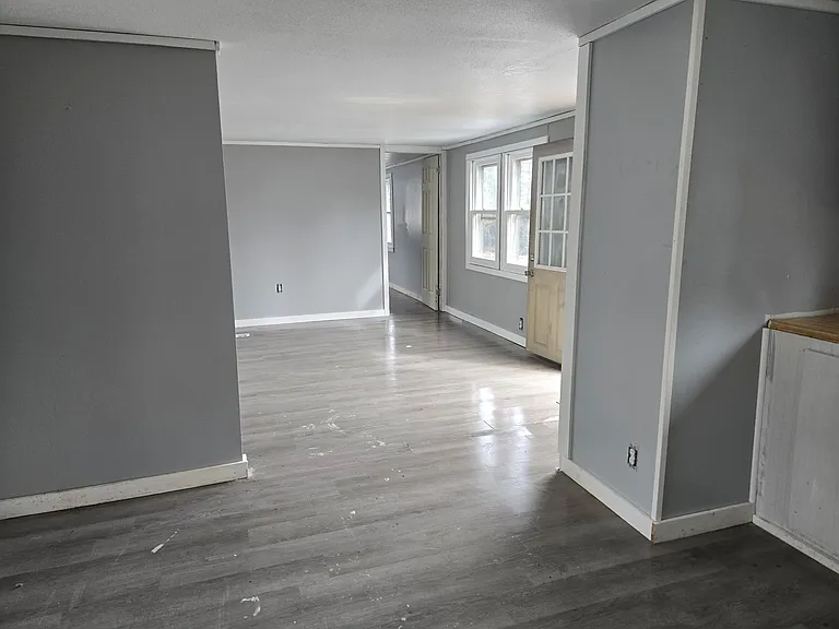 435 Parsons Rd #8 — Photo 9