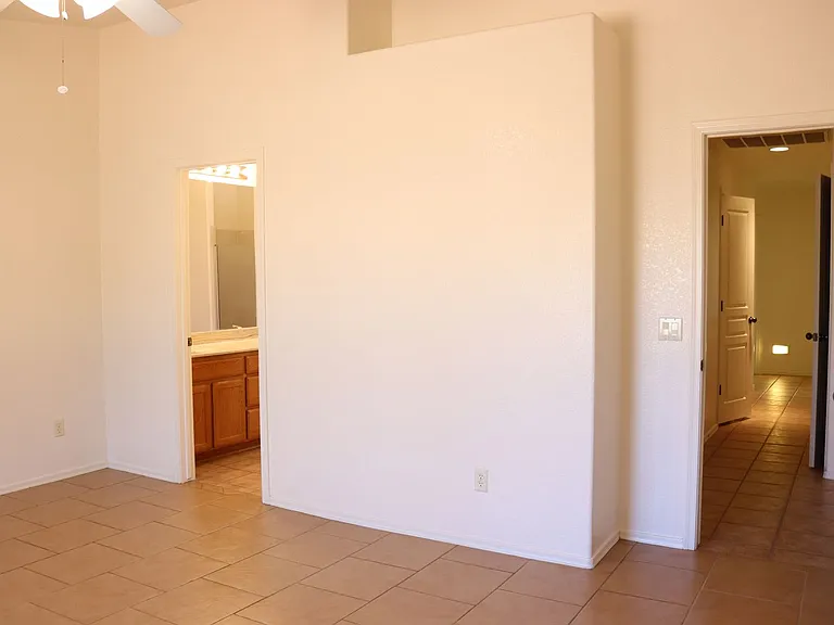 3357 Plaza Candida — Photo 11