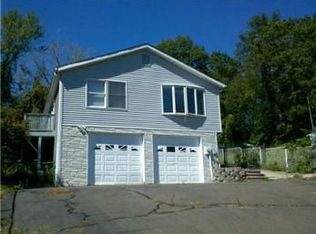 108 Rockwood Ave, Ansonia, CT 06401