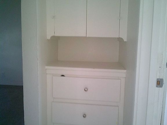 5th image of 113 Decatur St
