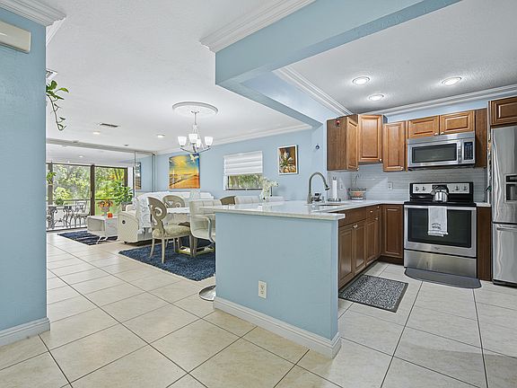 5th image of 4228 NW 22nd Street #110J