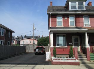 1215 Grenadier Blvd, Bethlehem, PA 18018